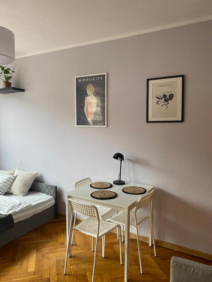 Апартаменти Night Host Matejki 4 Free Parking Битом Екстер'єр фото